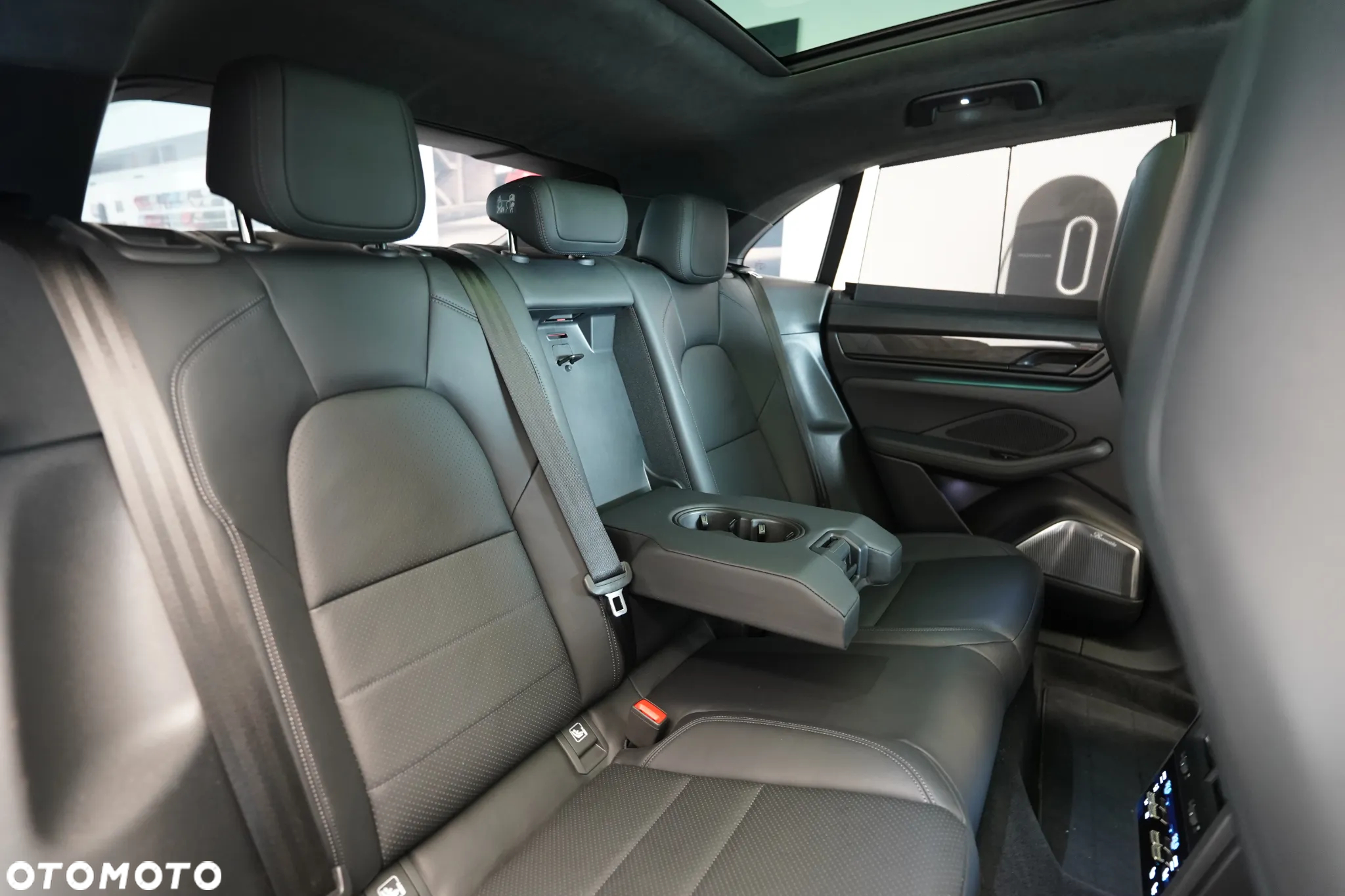 Porsche Macan Turbo 100kWh - 14