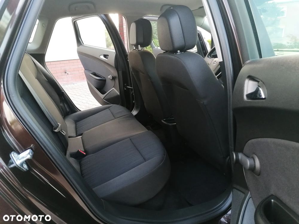 Opel Astra - 16