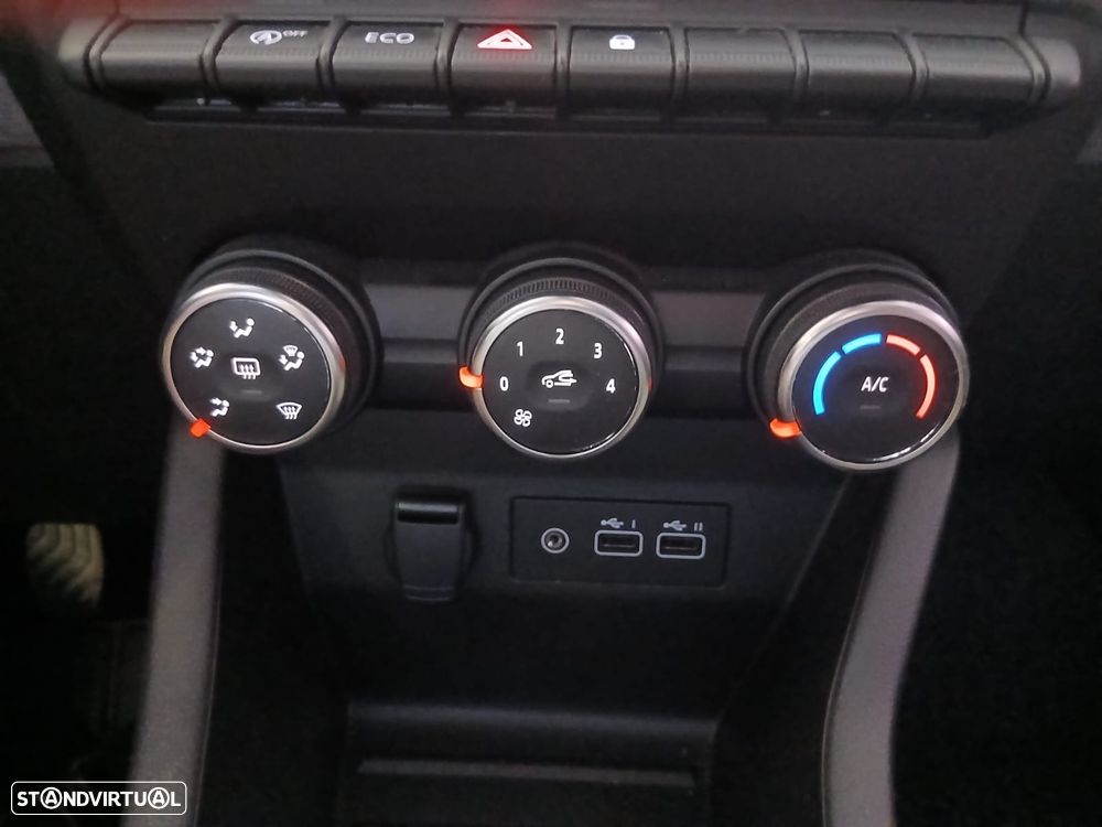 Renault Clio 1.0 TCe Evolution - 24