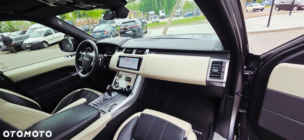 Land Rover Range Rover Sport P525 5.0 V8 HSE Dynamic Stealth - 40