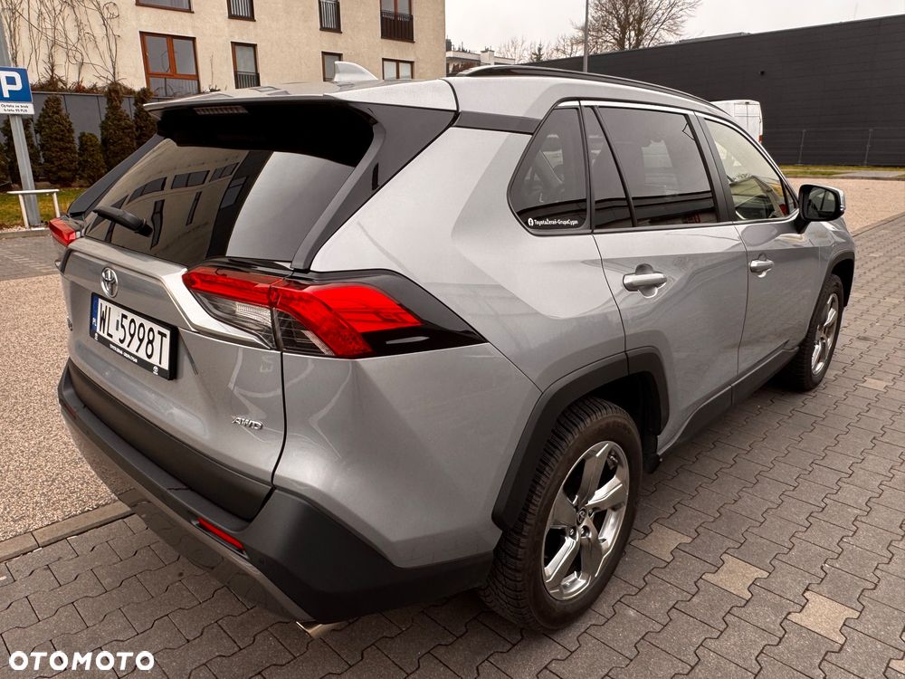 Toyota RAV4 - 5
