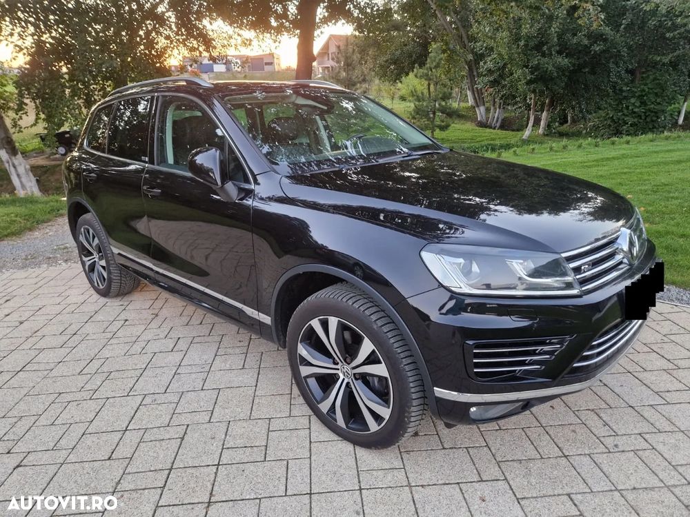 Volkswagen Touareg - 1