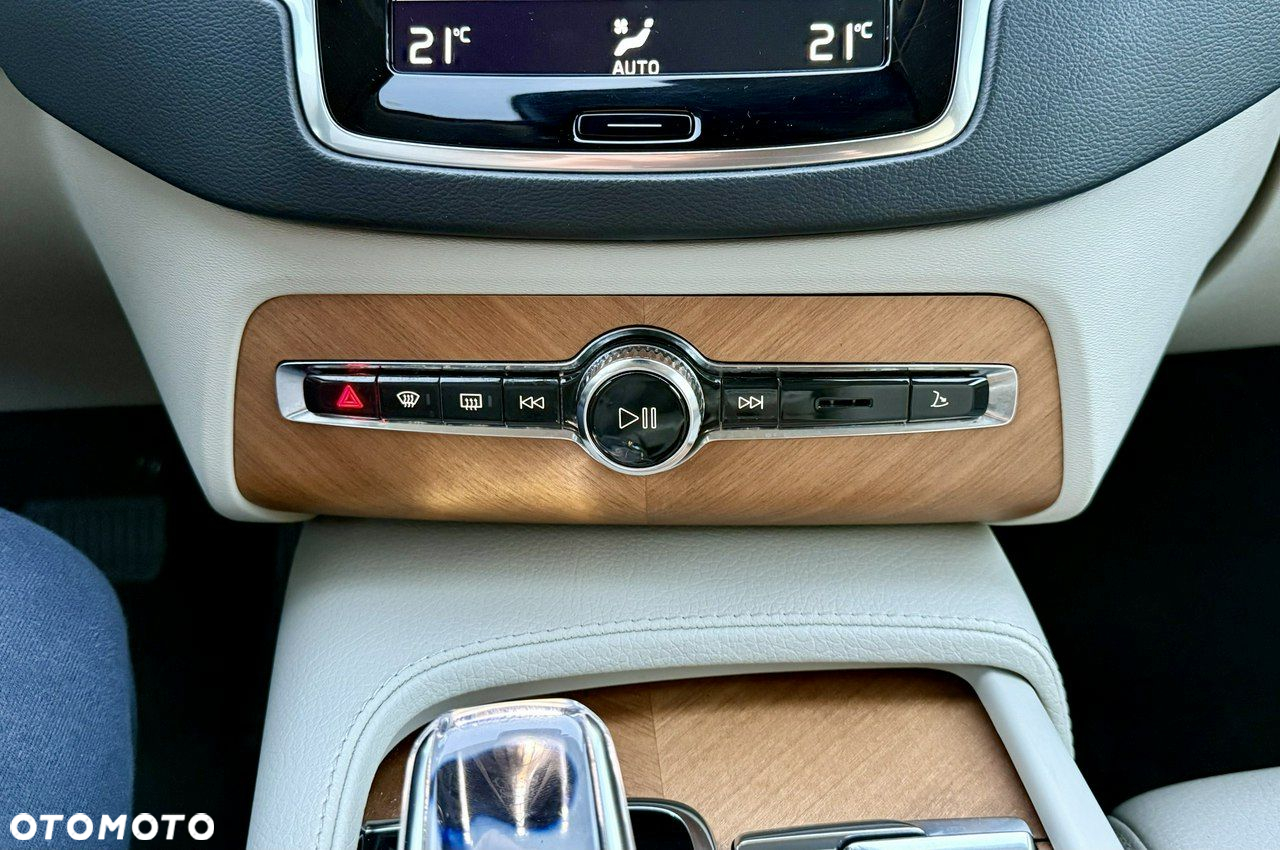Volvo XC 90 B5 D AWD Geartronic Inscription - 30