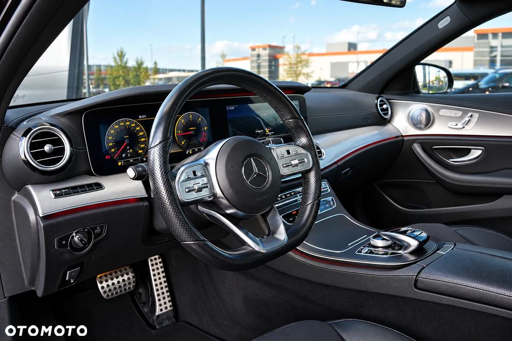 Mercedes-Benz Klasa E 220 d 4-Matic AMG - 14