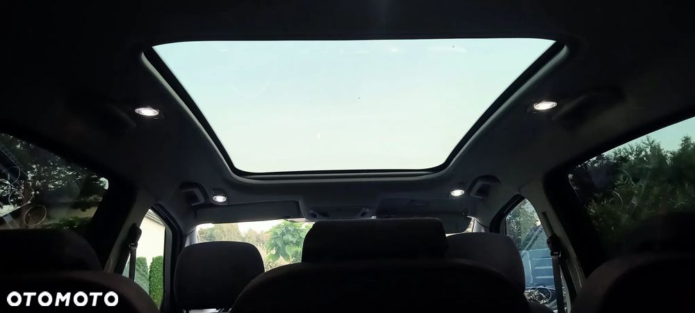 Ford S-Max 2.0 TDCi DPF Champions Edition - 13