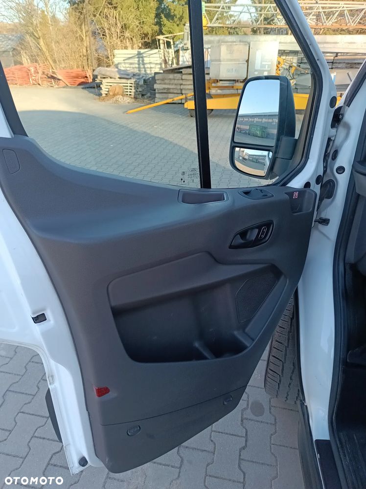 Ford Transit - 9