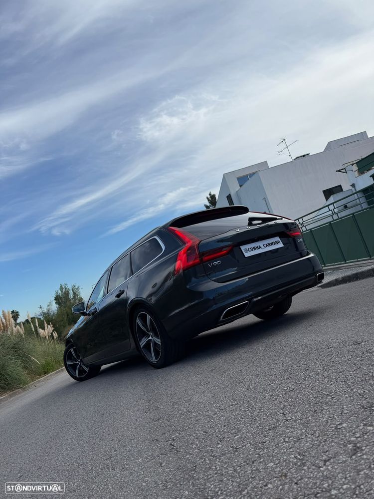 Volvo V90 - 33
