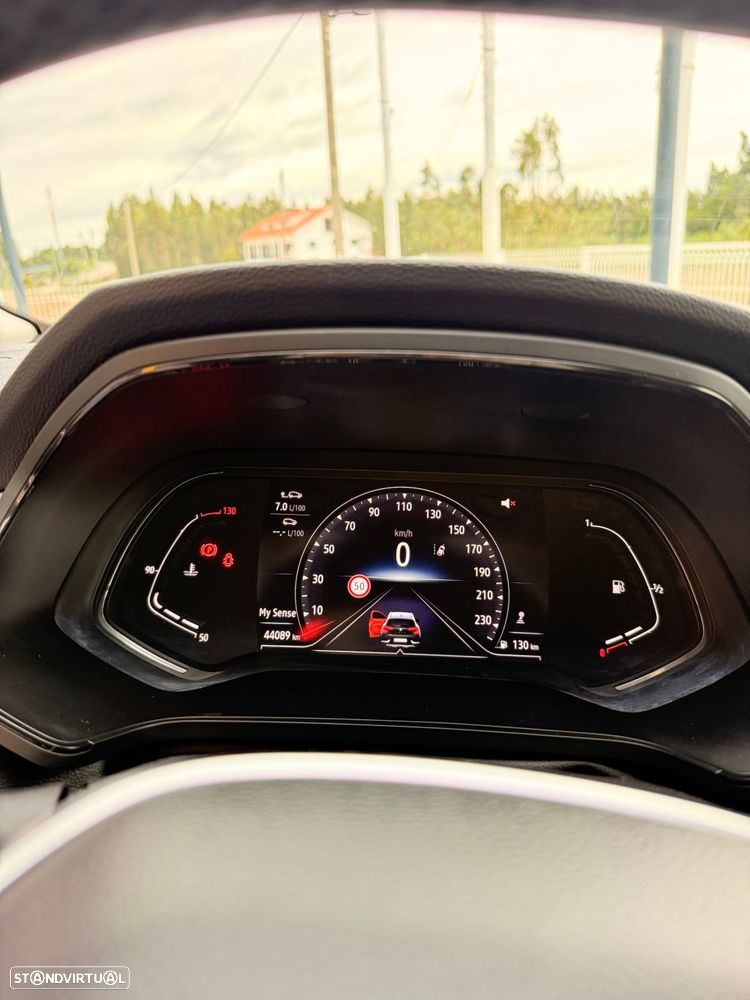 Renault Captur 1.0 TCe Techno - 12