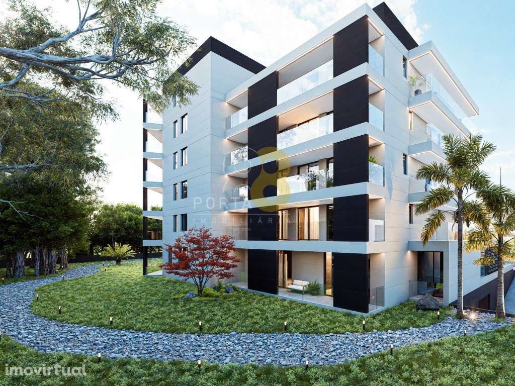 T1 com Varanda e Garagem Box - Pedrouços - Grande imagem: 2/40