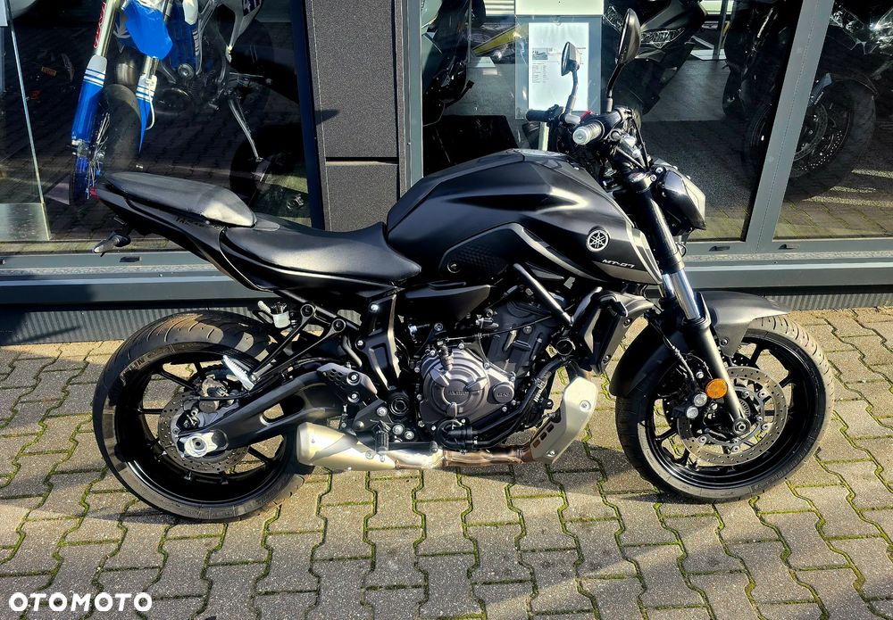 Yamaha MT - 3