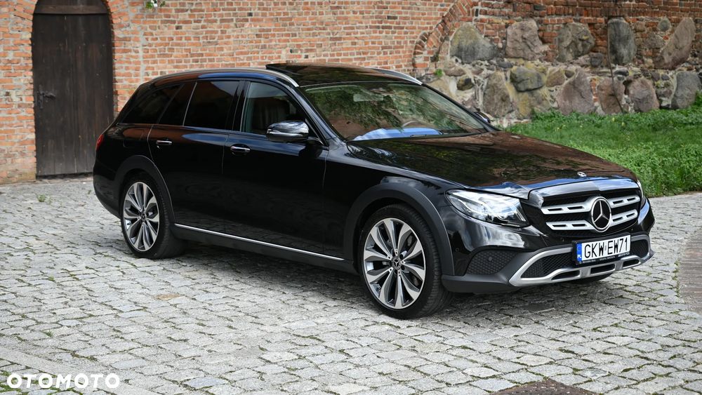 Mercedes-Benz Klasa E 220 d 4-Matic All-Terrain - 13