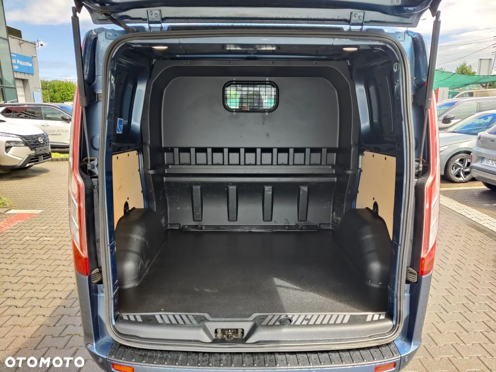 Ford Transit Custom 320 L2H1 Limited (bryg.) - 8