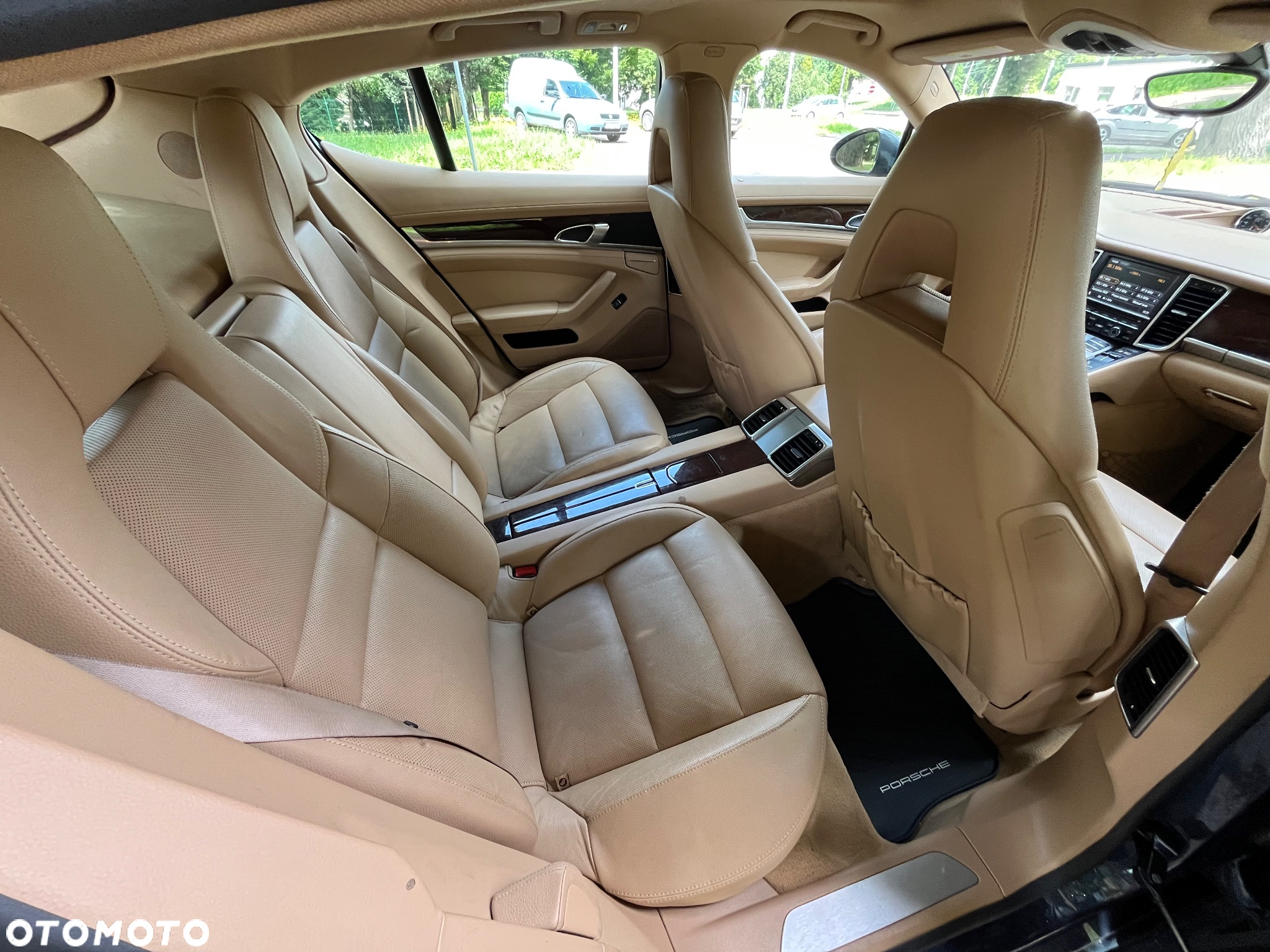 Porsche Panamera 4 - 20