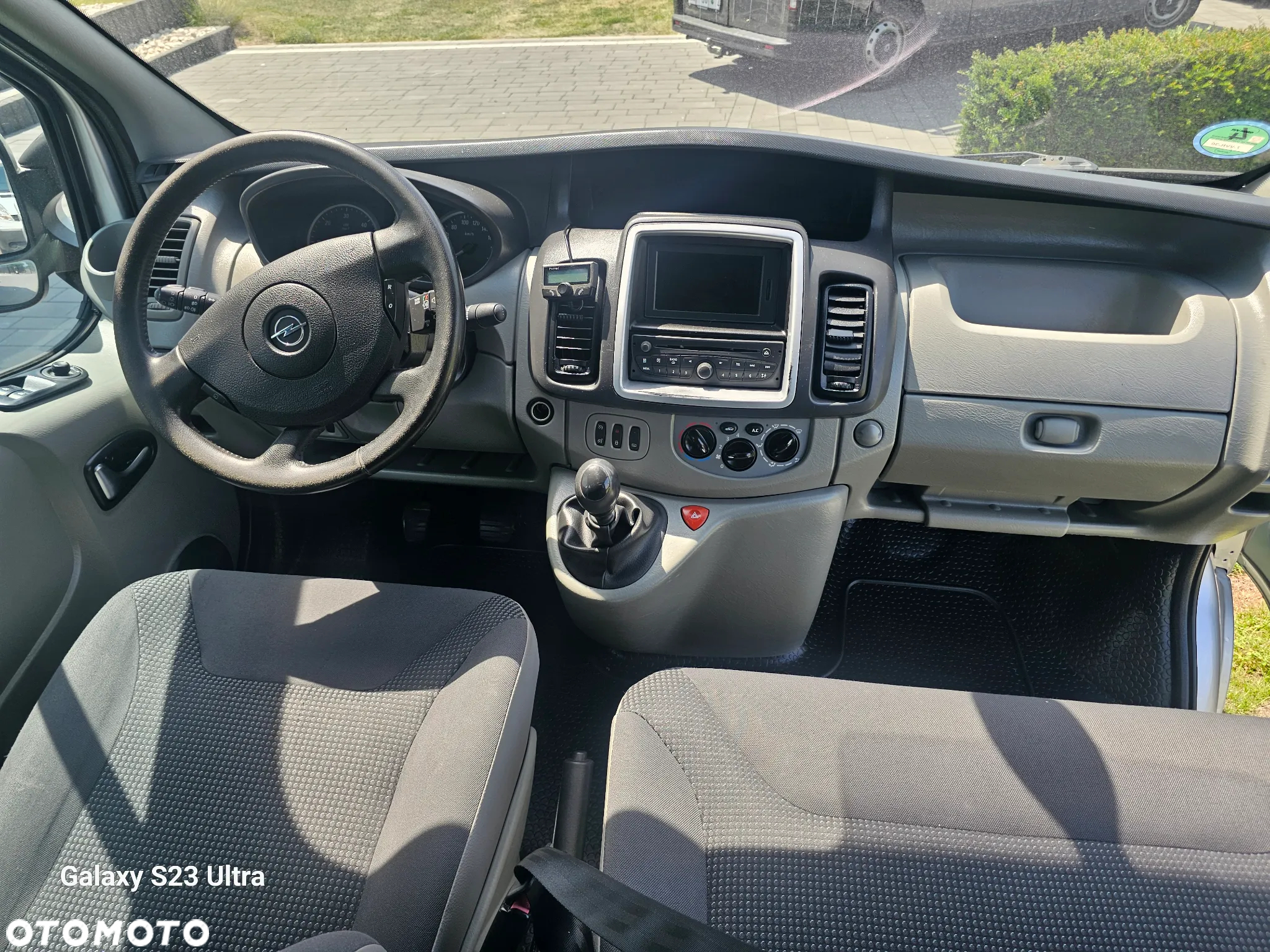Opel Vivaro - 12