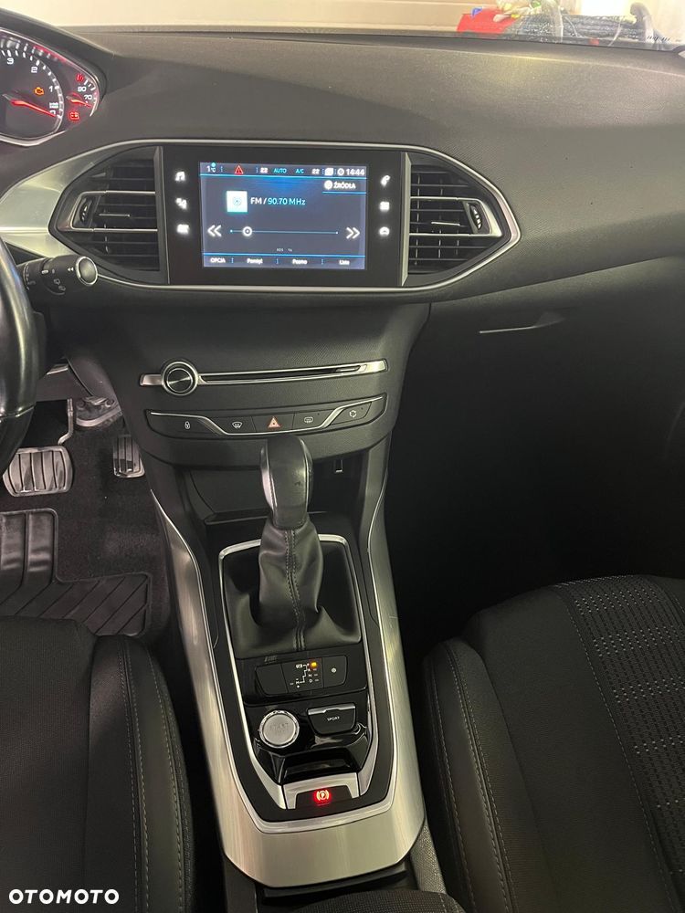 Peugeot 308 BlueHDi 120 EAT6 Stop & Start Active Business-Paket - 15