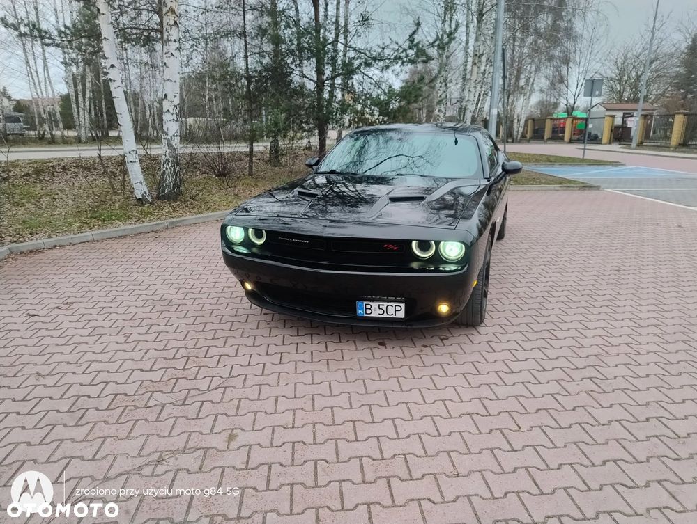 Dodge Challenger - 9