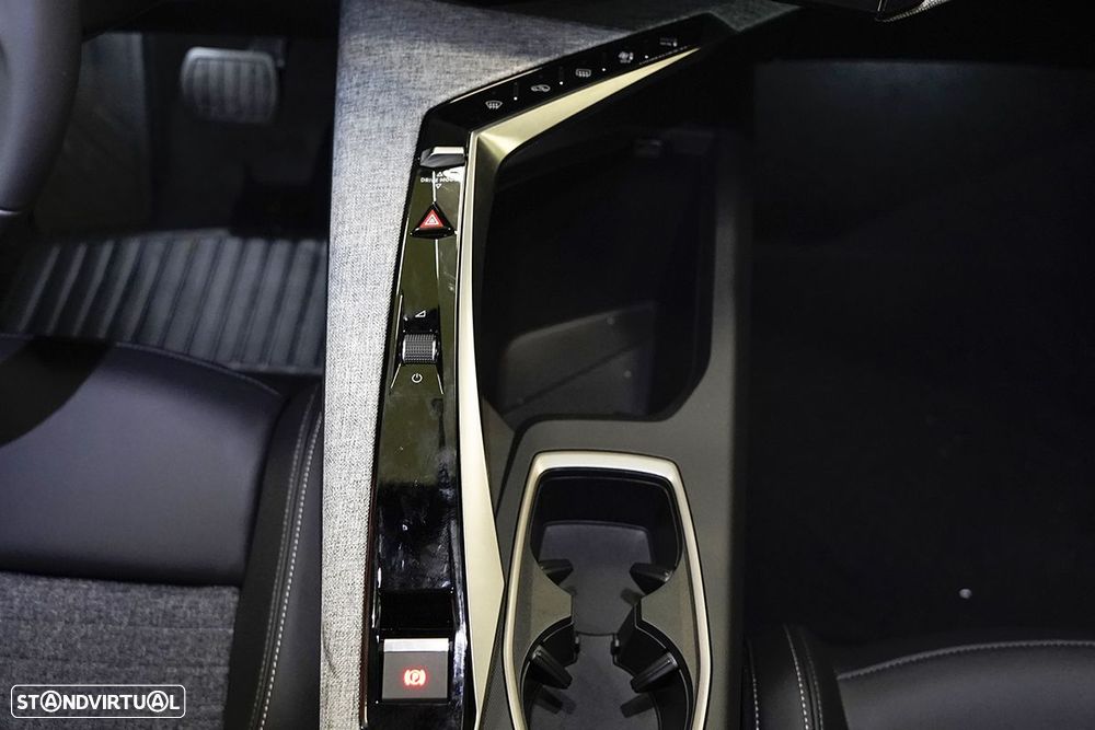 Peugeot 5008 1.2 Hybrid Allure e-DCS6 - 10