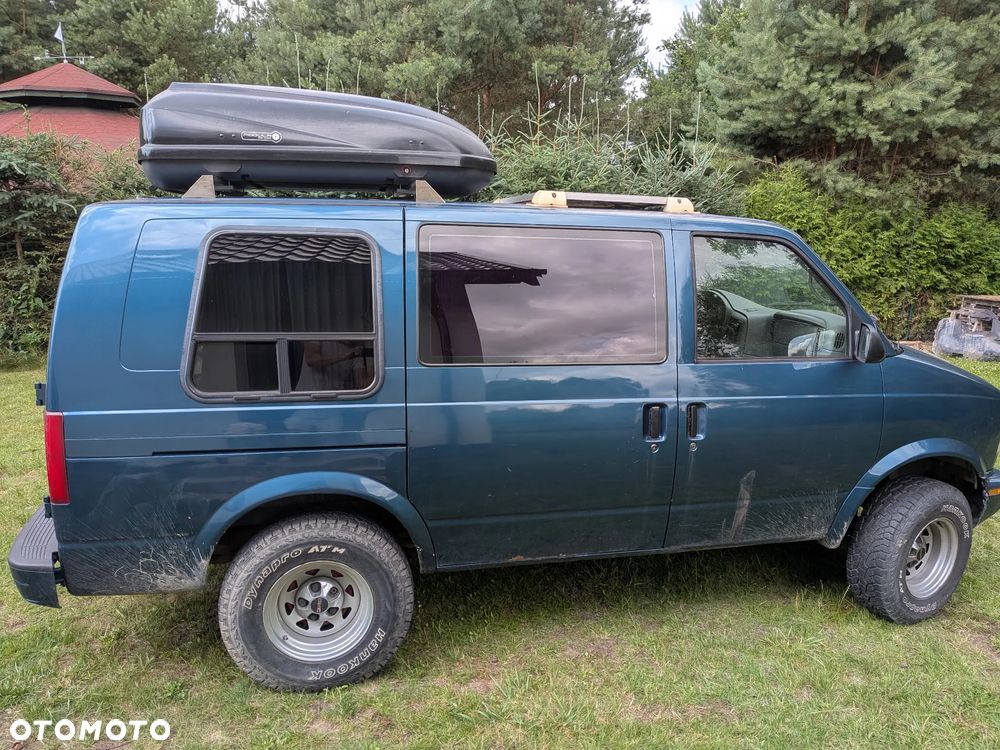 GMC Safari - 6