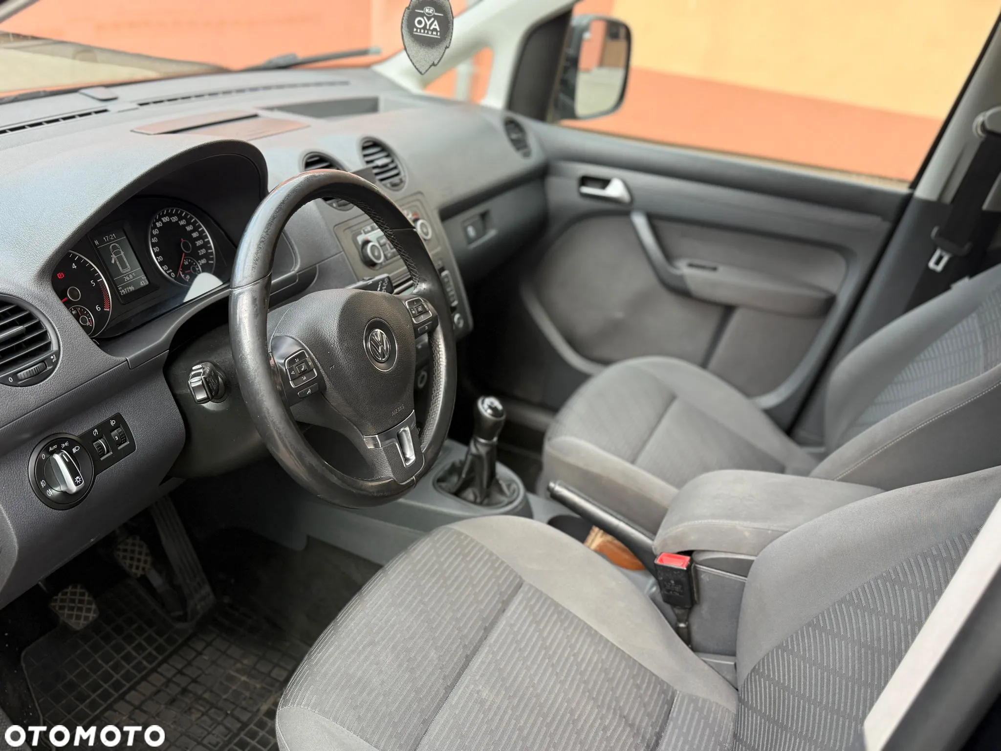 Volkswagen Caddy 1.6 TDI Highline - 9