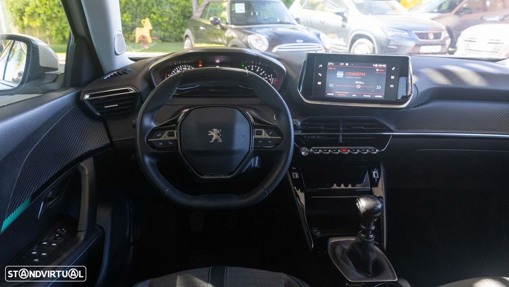 Peugeot 2008 1.5 BlueHDi Allure Pack - 4