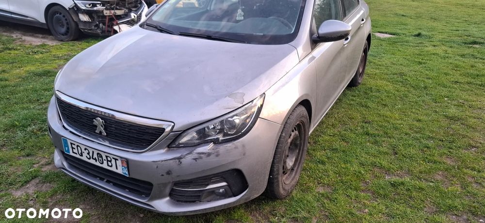 Peugeot 308 - 1