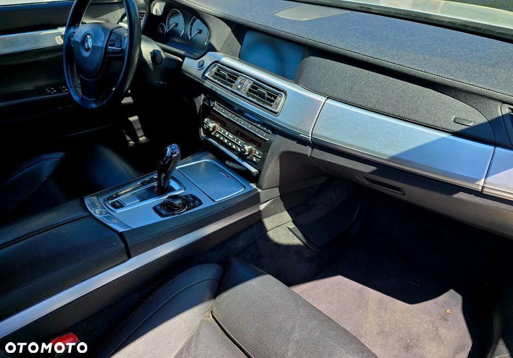 BMW Seria 7 730d - 11