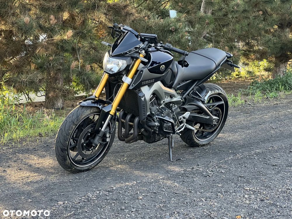 Yamaha MT - 4