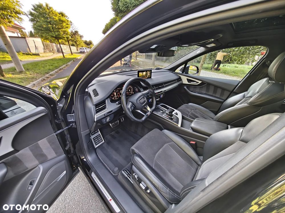 Audi Q7 50 TDI mHEV Quattro Black Edition Tiptr - 5