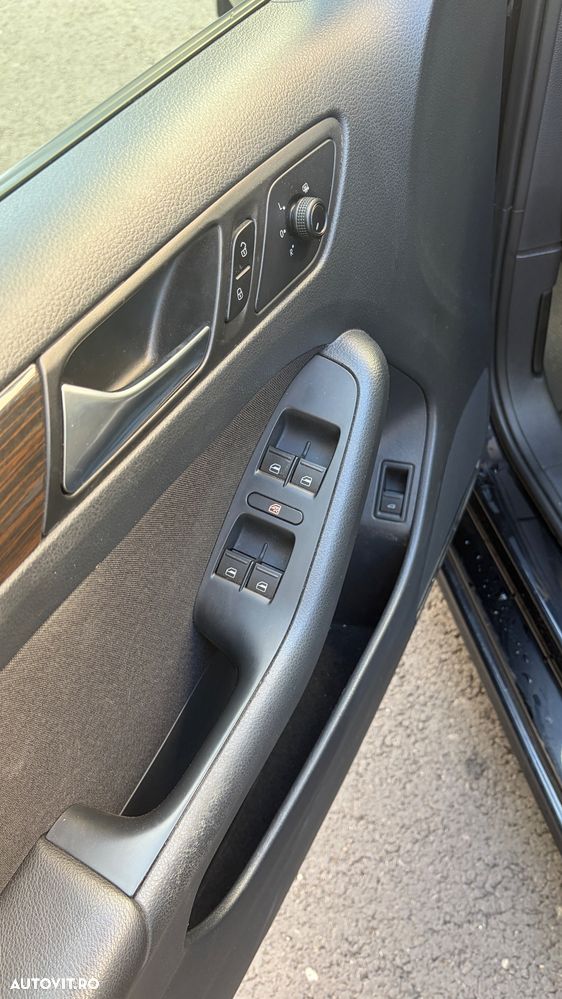 Volkswagen Jetta - 9