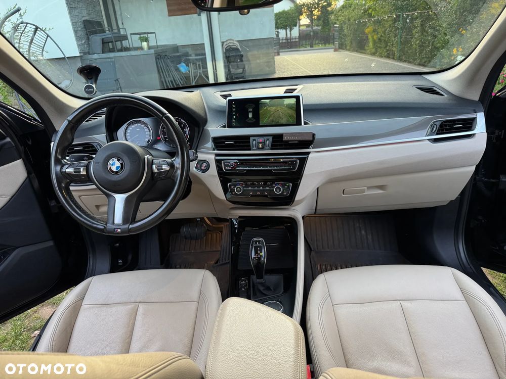 BMW X1 sDrive20i xLine - 12