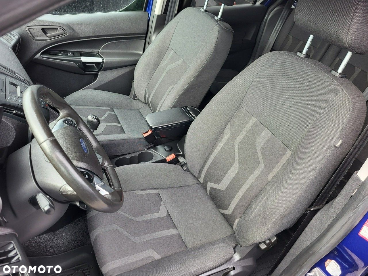 Ford Transit Connect - 18