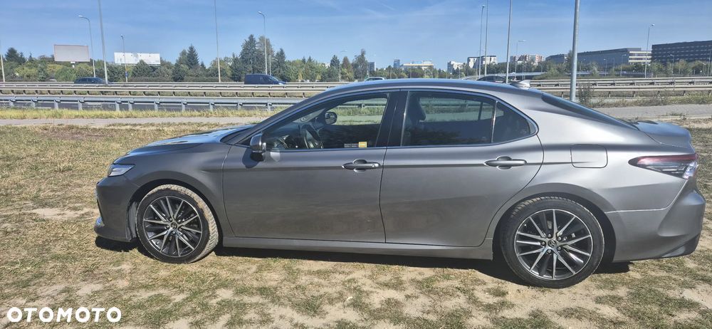 Toyota Camry 2.5 Hybrid Executive CVT - 1