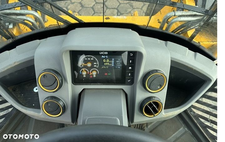 JCB 437 S5 WasteMaster - 10