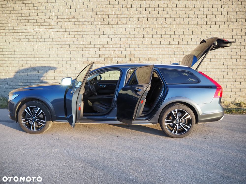 Volvo V90 Cross Country D4 AWD - 14