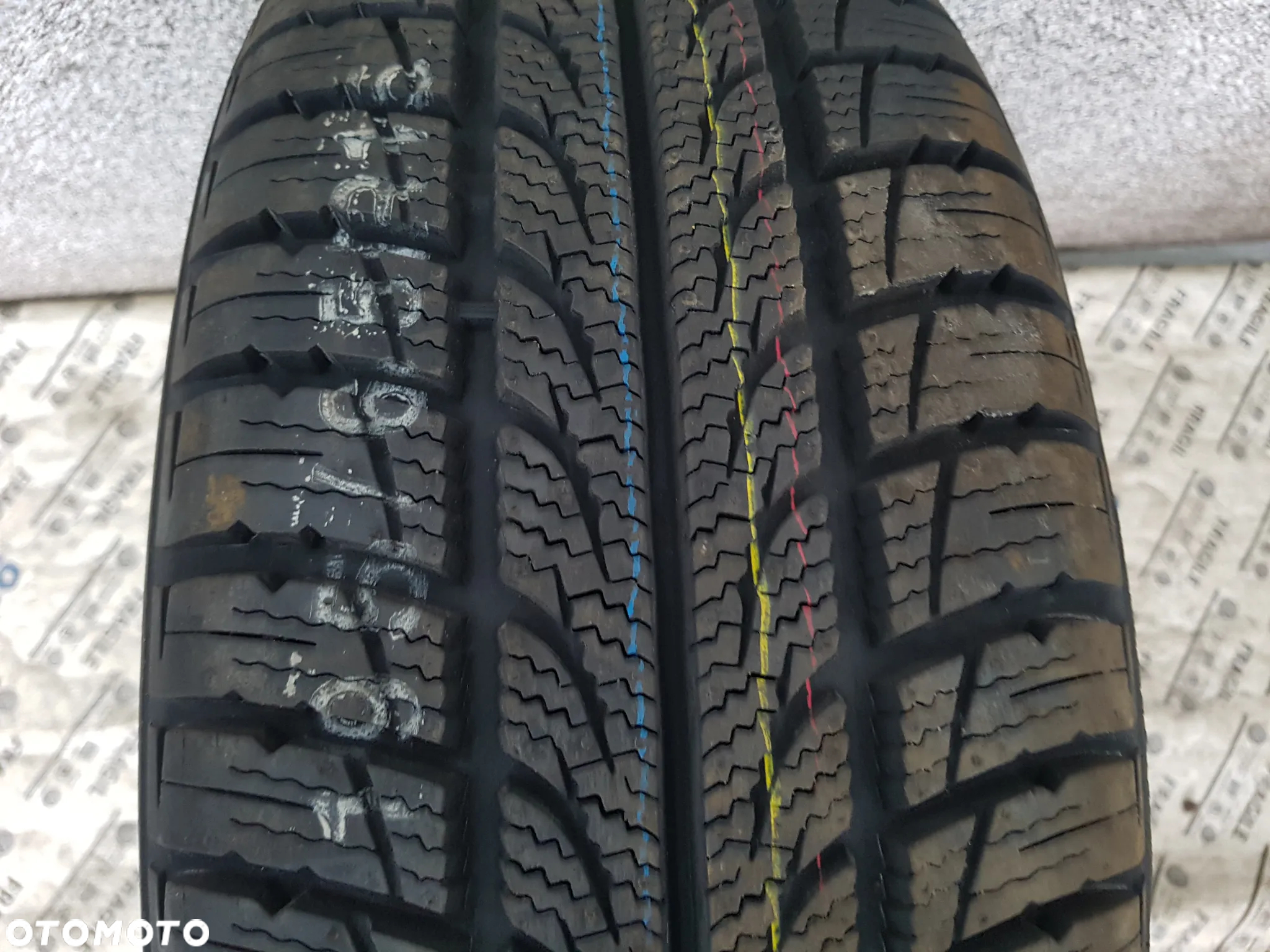 OPONA KUMHO SOLUS VIER ALL SEASON   195/65R15  195/65/15 - 10