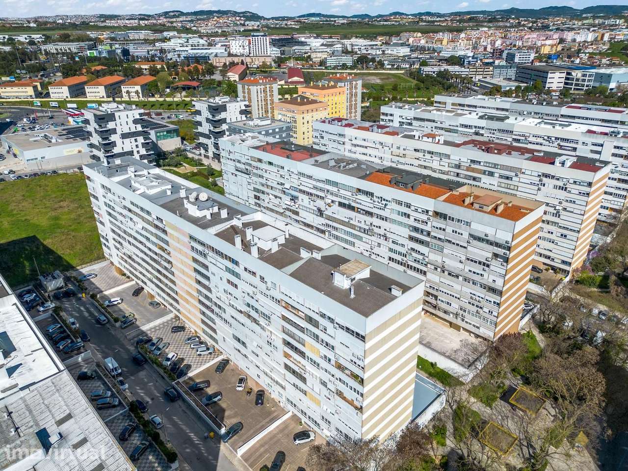 Apartamento T5 com estacionamento, Moscavide e Portela, Loures - Grande imagem: 2/20