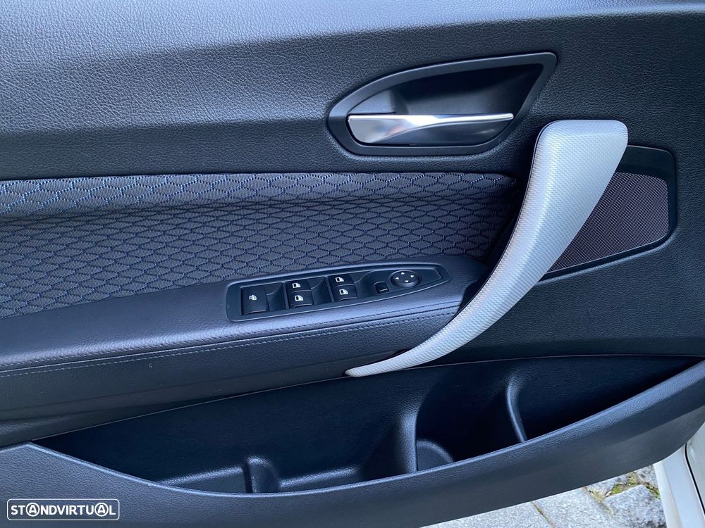 BMW 220 d Cabrio Pack M - 22