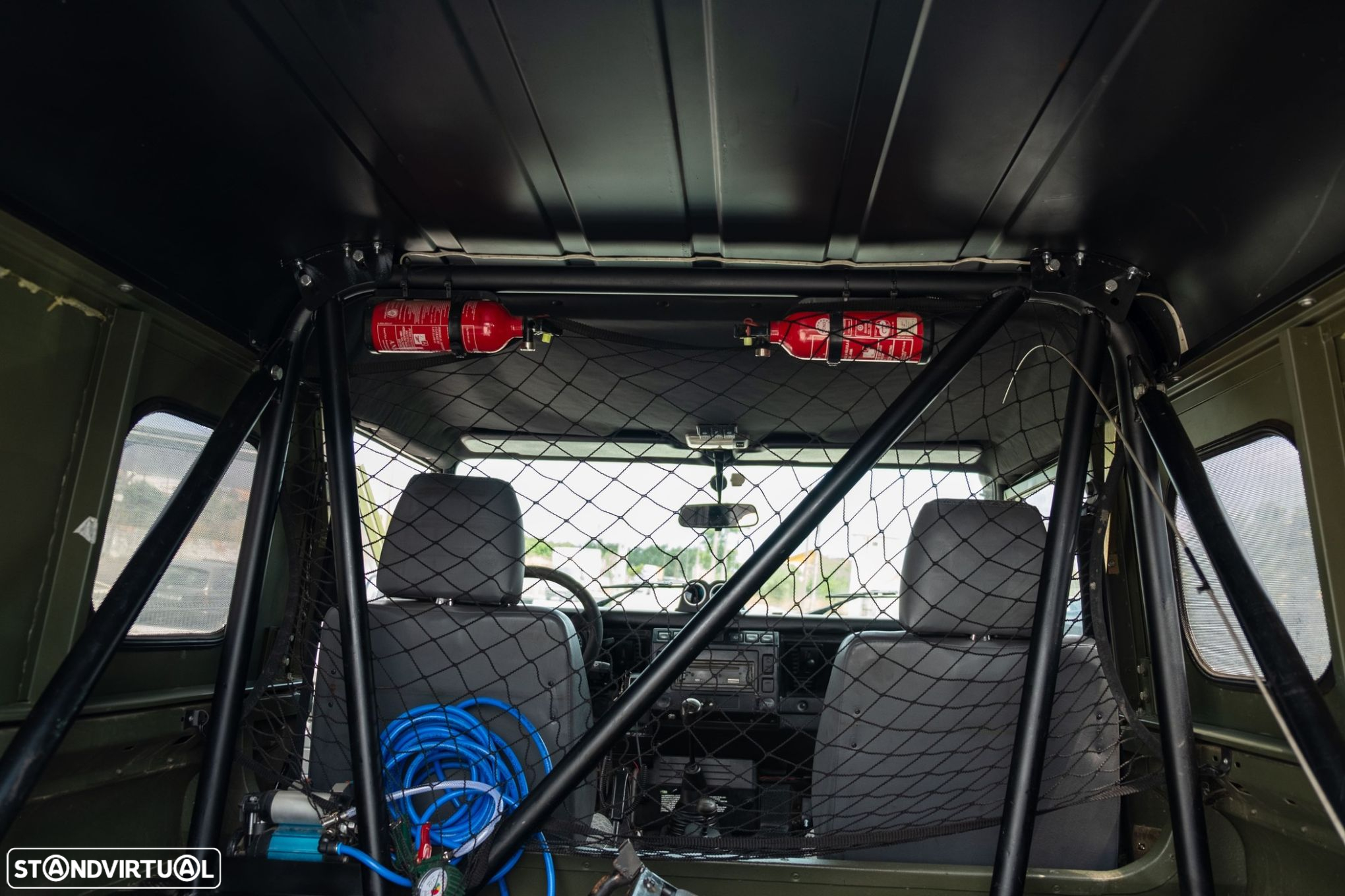Land Rover Defender 90 2.5 TD5 Metal Top - 19