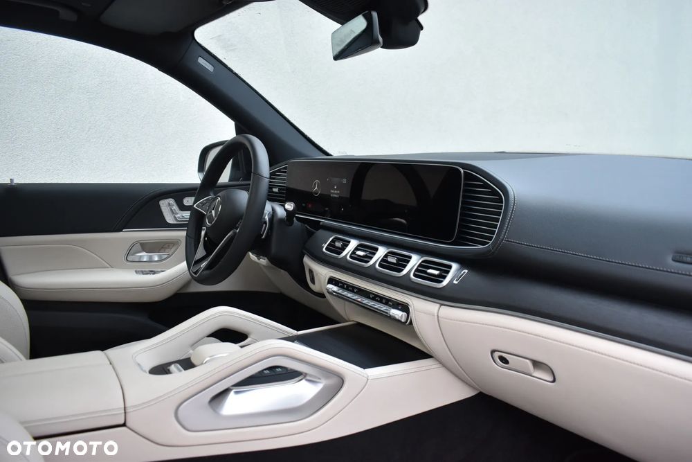 Mercedes-Benz GLE - 16