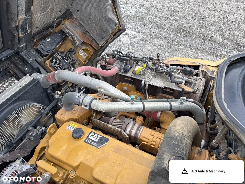 Caterpillar 730C - 11