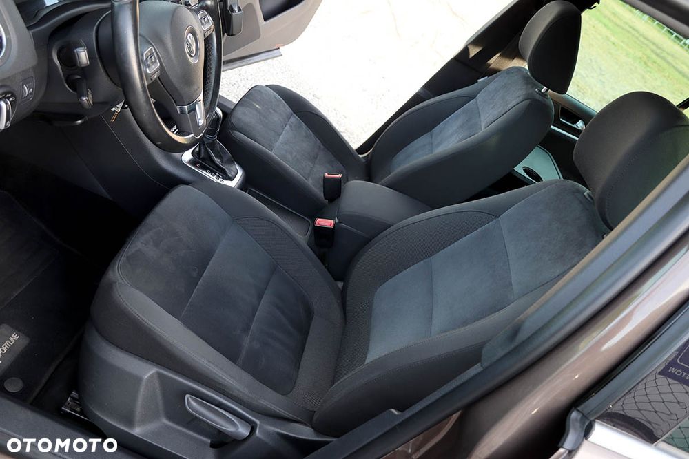Volkswagen Tiguan 2.0 TDI DPF 4Motion DSG Sport & Style - 26
