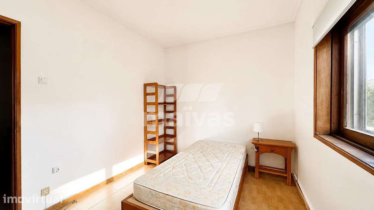 Quarto Individual - Próximo do Padrão da Légua - Grande imagem: 4/23