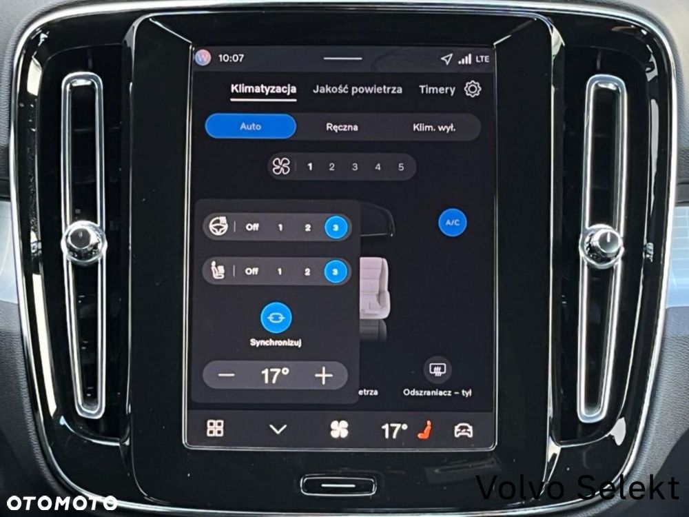 Volvo XC 40 - 25