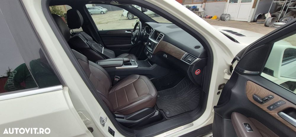 Mercedes-Benz ML - 7