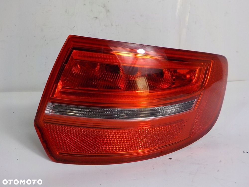 AUDI A3 II 8P SPORTBACK LIFT LAMPA PRAWA TYŁ TYLNA - 1