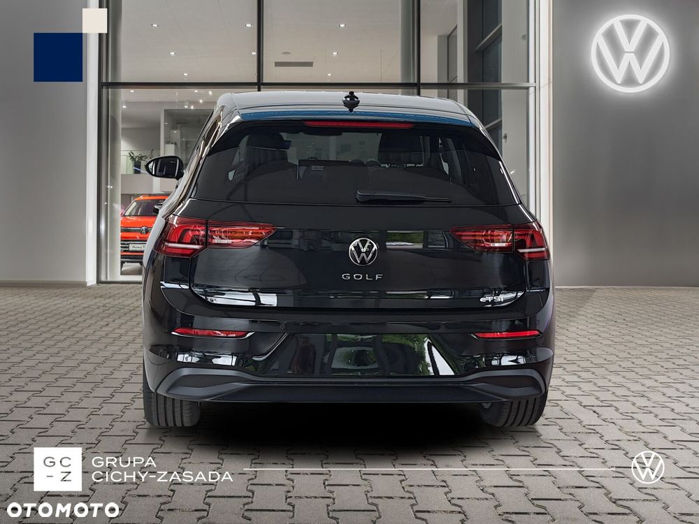Volkswagen Golf - 5