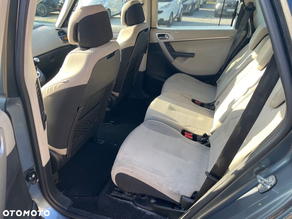Citroën C4 Picasso - 8