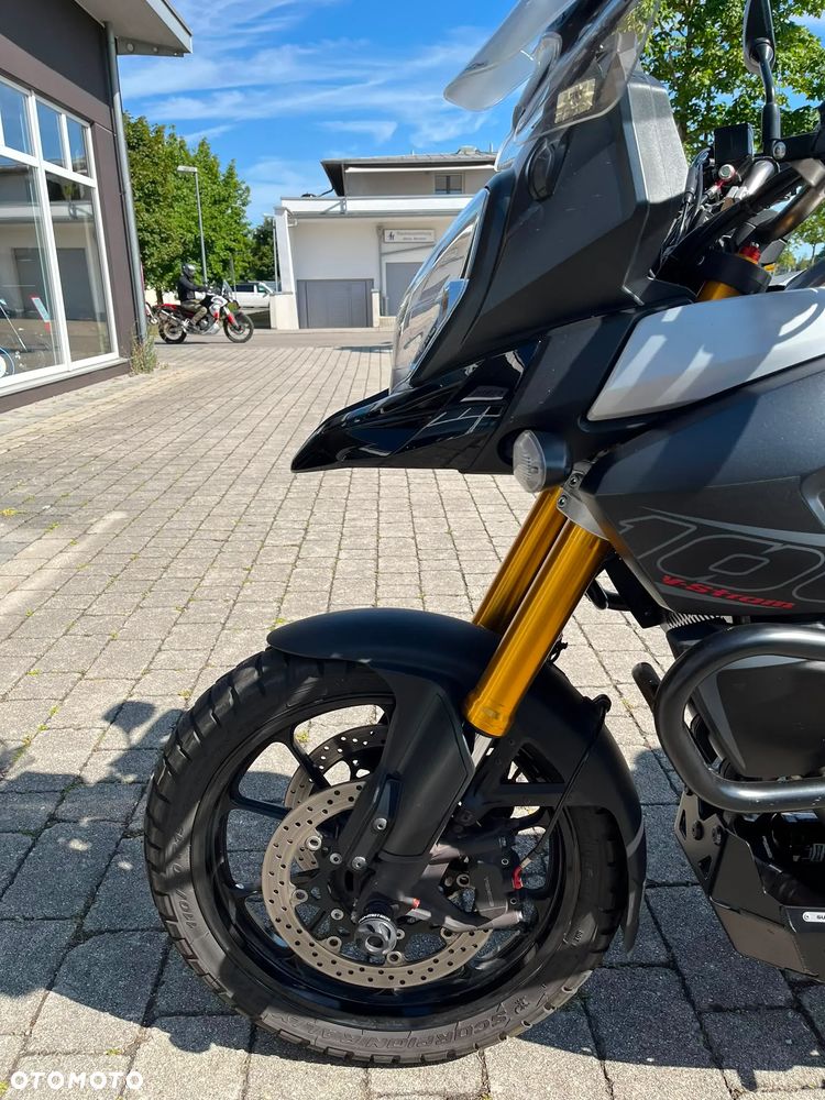 Suzuki V-STROM - 11