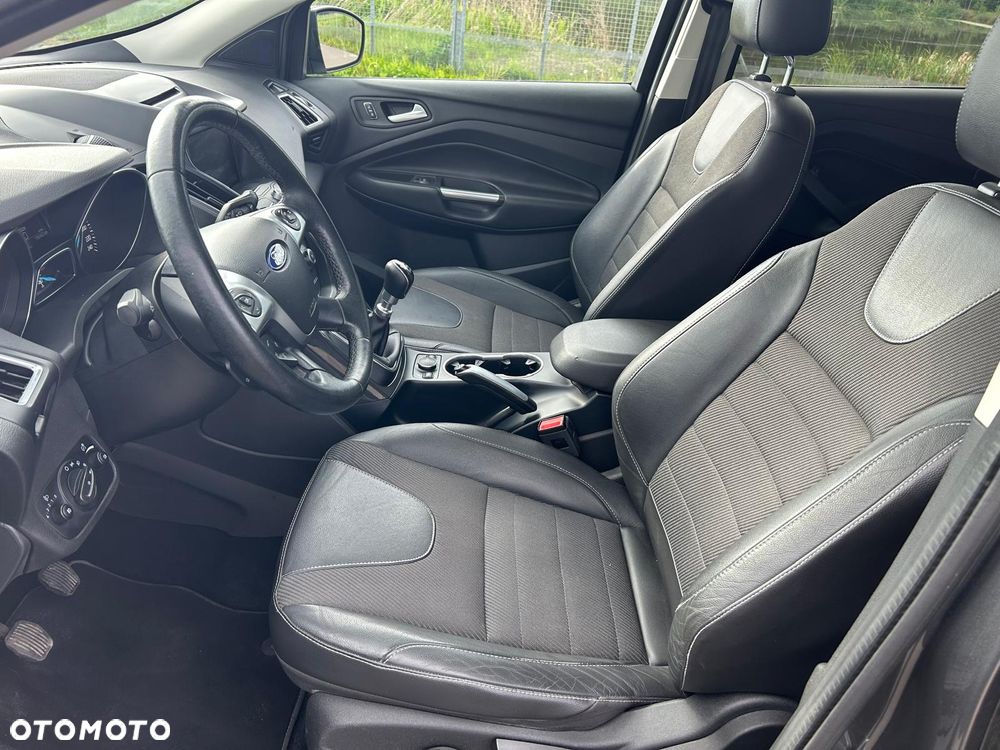 Ford Kuga 2.0 TDCi FWD Titanium - 17