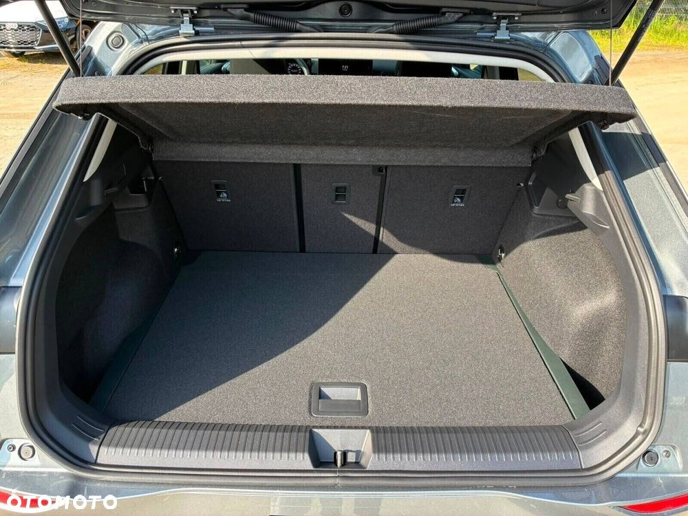 Volkswagen T-Roc - 29
